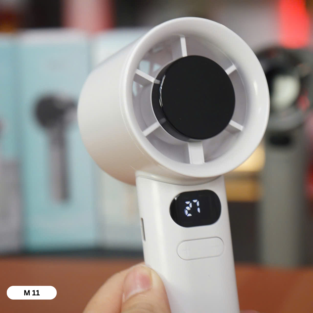 Quạt Cầm Tay Có 120 Cấp Độ M11 Quạt Cầm Tay Có 120 Cấp Độ M11